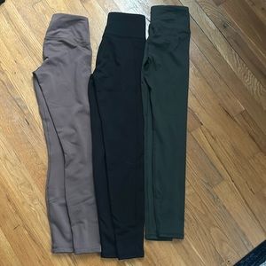 Three pairs XS leggings